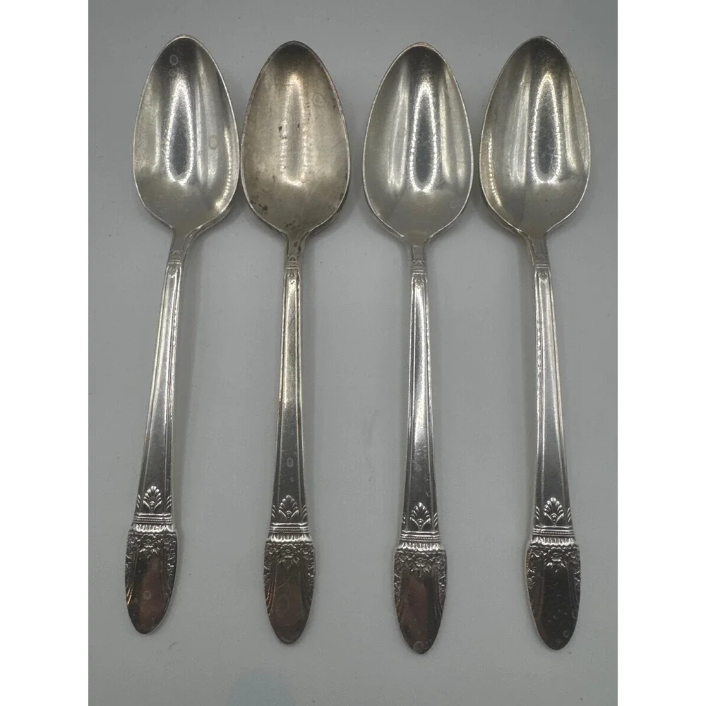 1847 Rogers Bros First Love Silverplate Teaspoons Set of 4 International Silver